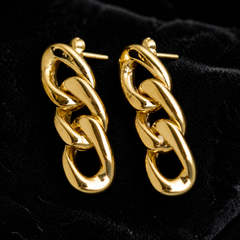 Cuban Chain Drop Earrings - Brass - close-up detail - Tarashya Jewels