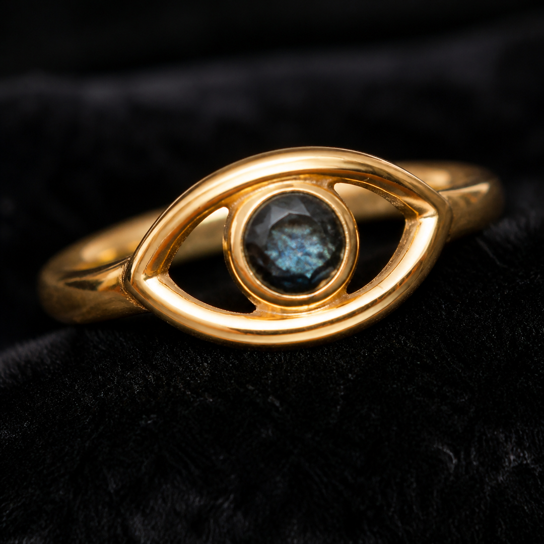 Gold-Plated Evil Eye Ring - Brass - close-up detail - Tarashya Jewels